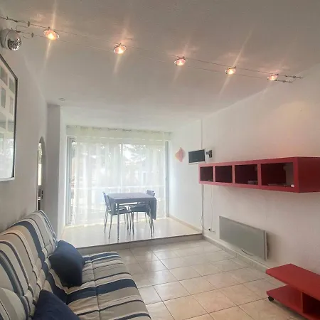 Cosy A 300m De La Plage, Parking Prive, Loggia Fermee, 4 Pers., 2 Etoiles - Fr-1-225-758 Apartment *