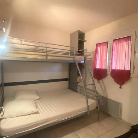 Cosy A 300m De La Plage, Parking Prive, Loggia Fermee, 4 Pers., 2 Etoiles - Fr-1-225-758 *